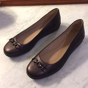 Business dress shoes